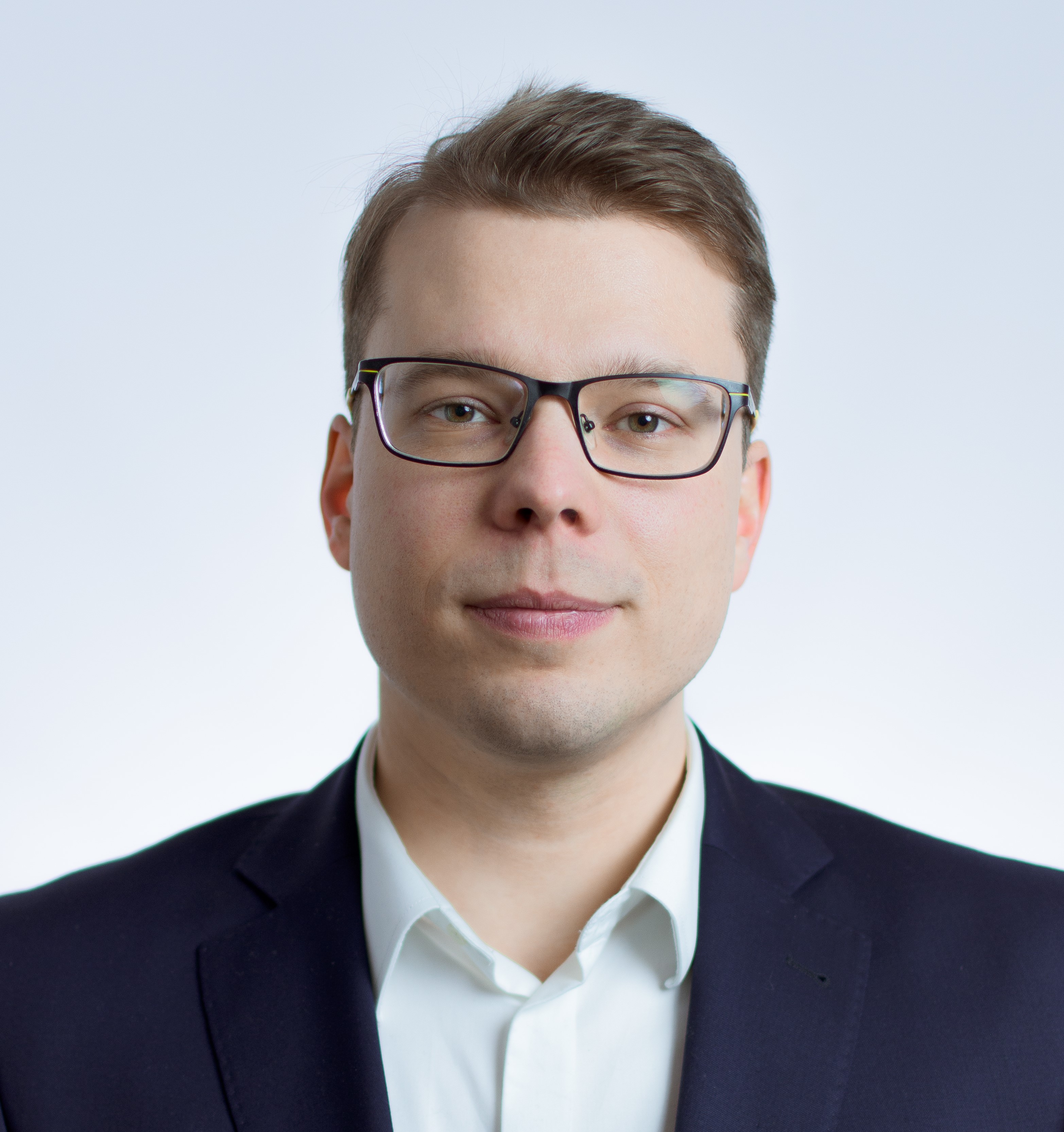 dr Maciej Pasowicz